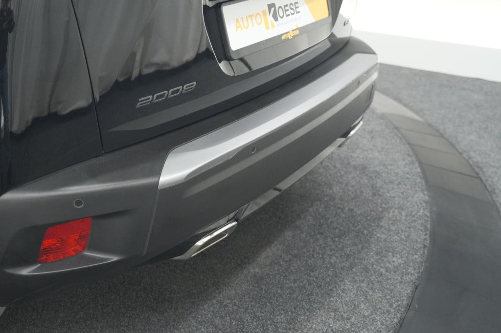 Peugeot 2008 puretech 130 eat8 gt | camera | apple carplay | parkeersensore