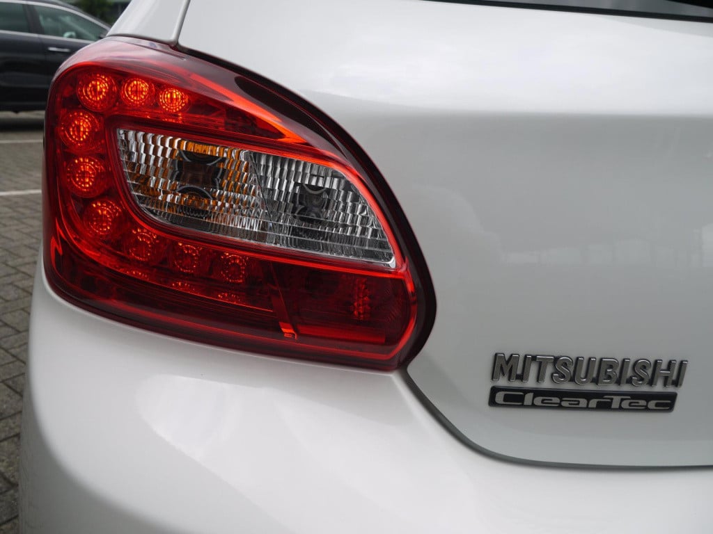 Mitsubishi Space Star 1.0 intense