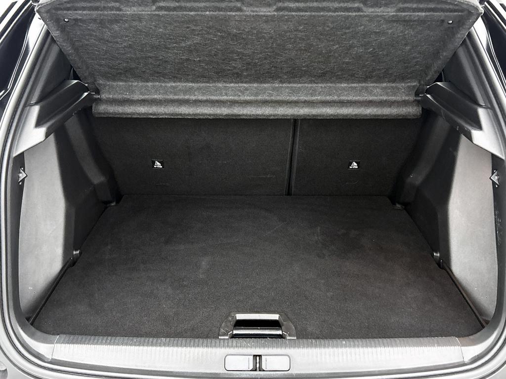 Peugeot 2008 100pk active pack | rijklaar | camera | stoelverwarming | park