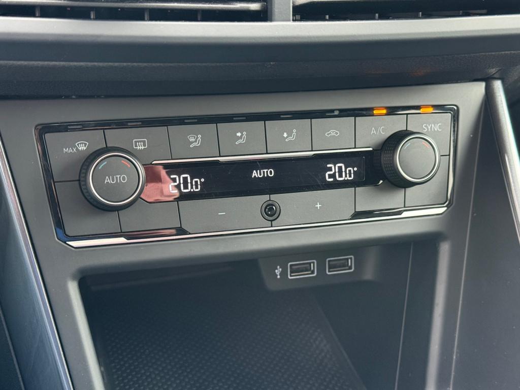 Volkswagen Polo 1.0 tsi highline business r