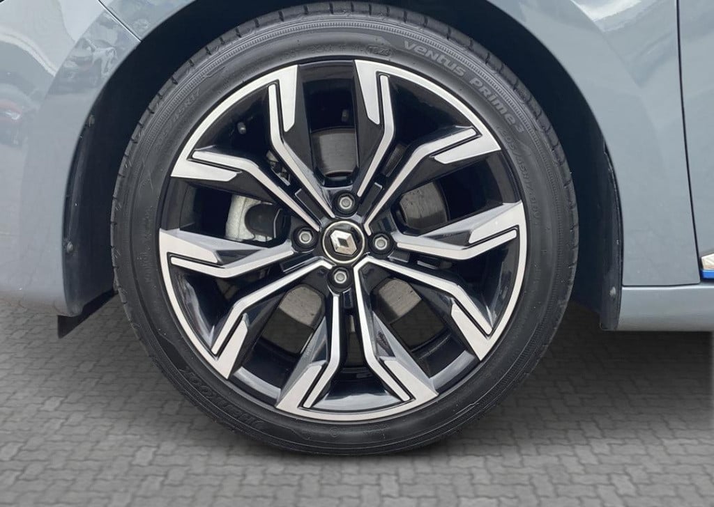 Renault Clio 1.6 e-tech hybrid 140 serie limitee e-tech