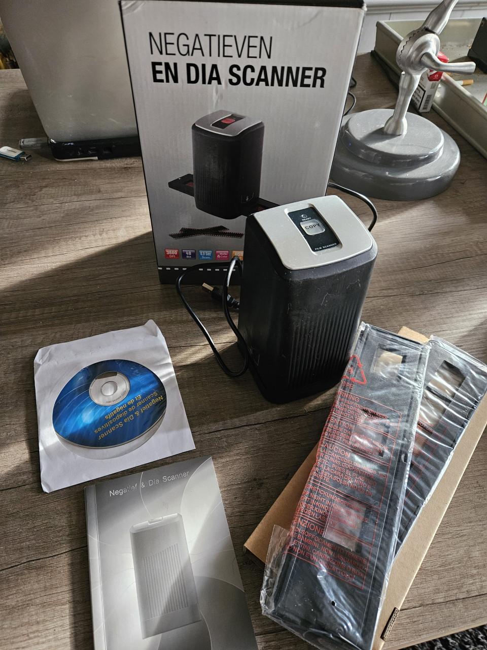 Zgan complete Foto- en Diascanner in zeer goede staat...