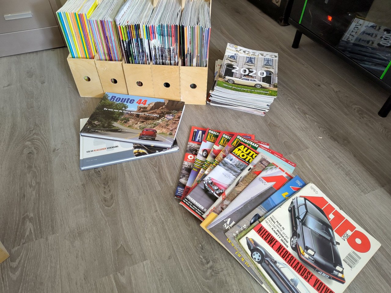 Maandblad Volvo V44 vereniging 1997 tm 2020, autovisie jaren '80