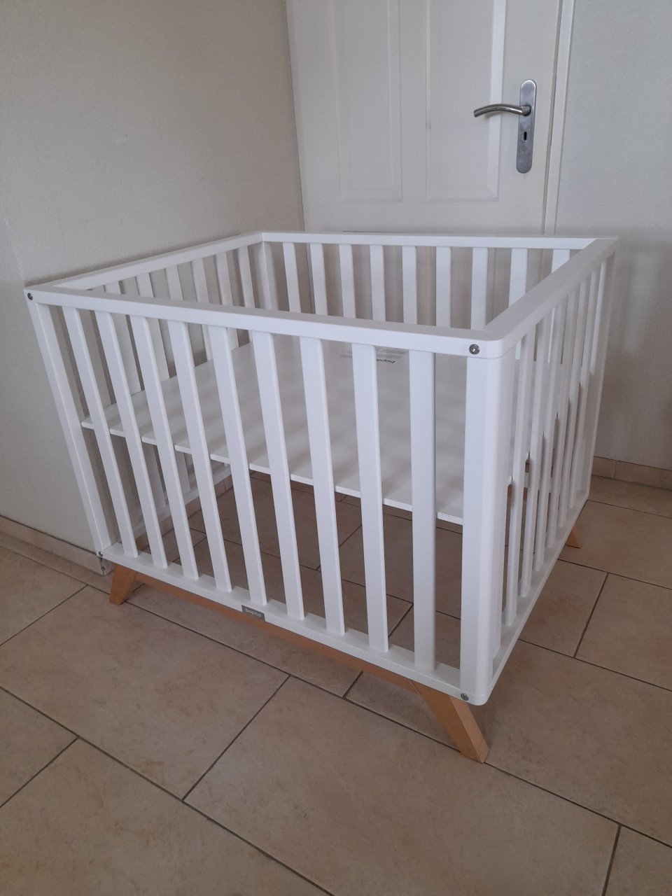 Bopita box (80 x 100 x 81H ) in goede nette staat ! in hoogte verstelbaar