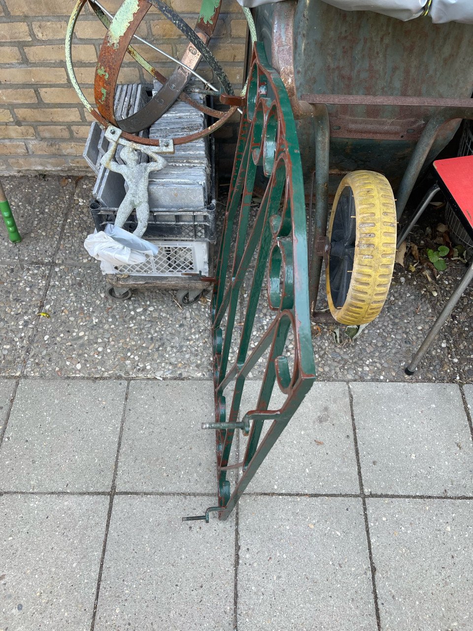 3 ijzeren hekwerken