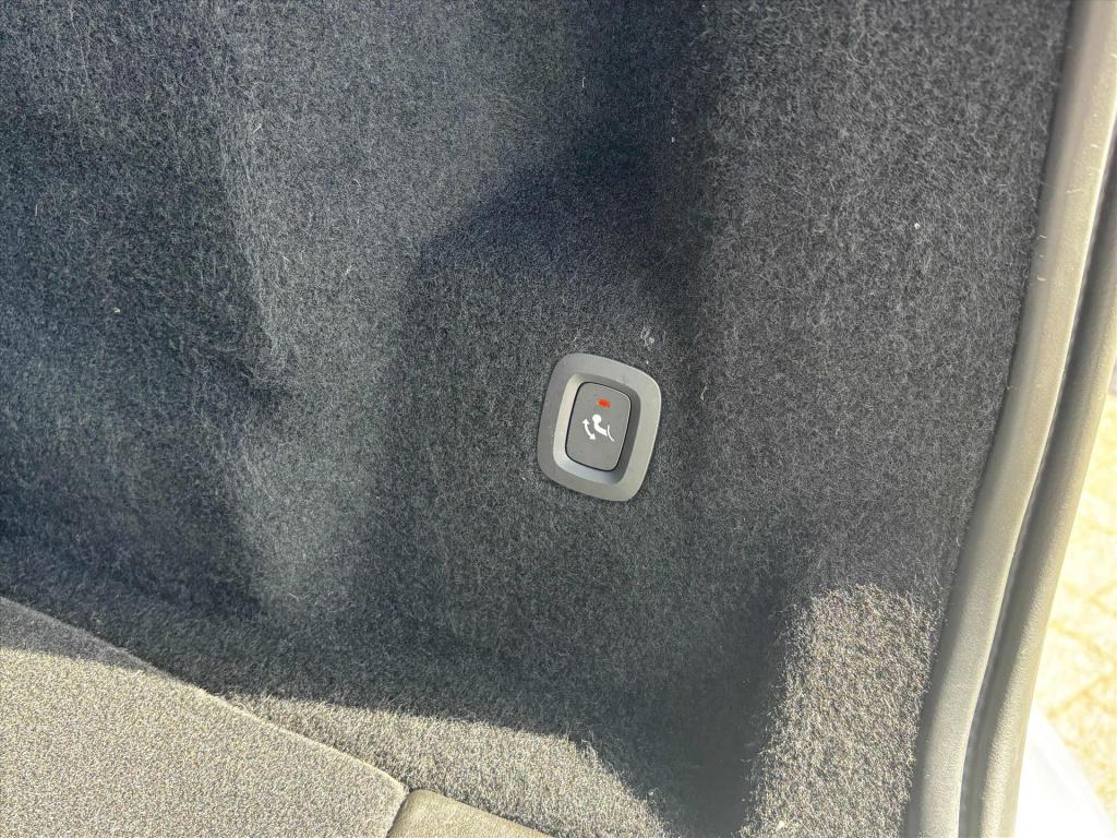 Volvo XC60 t6 340pk recharge awd r-design| harman kardon|360 camera|schuifd