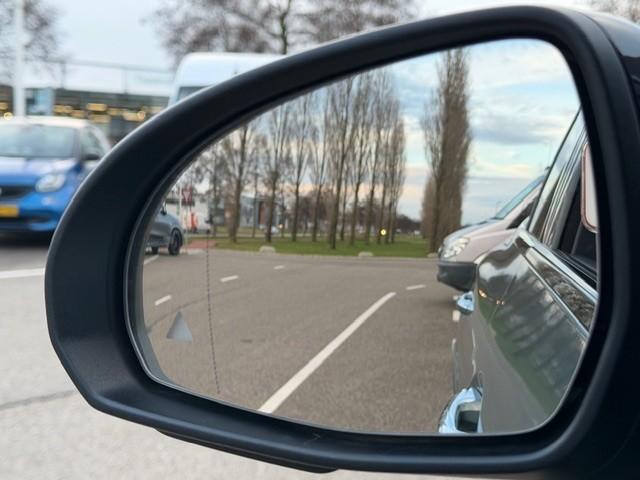 Mercedes-Benz Glc 300e 4matic amg line l airmatic l panoramadak l meesturen