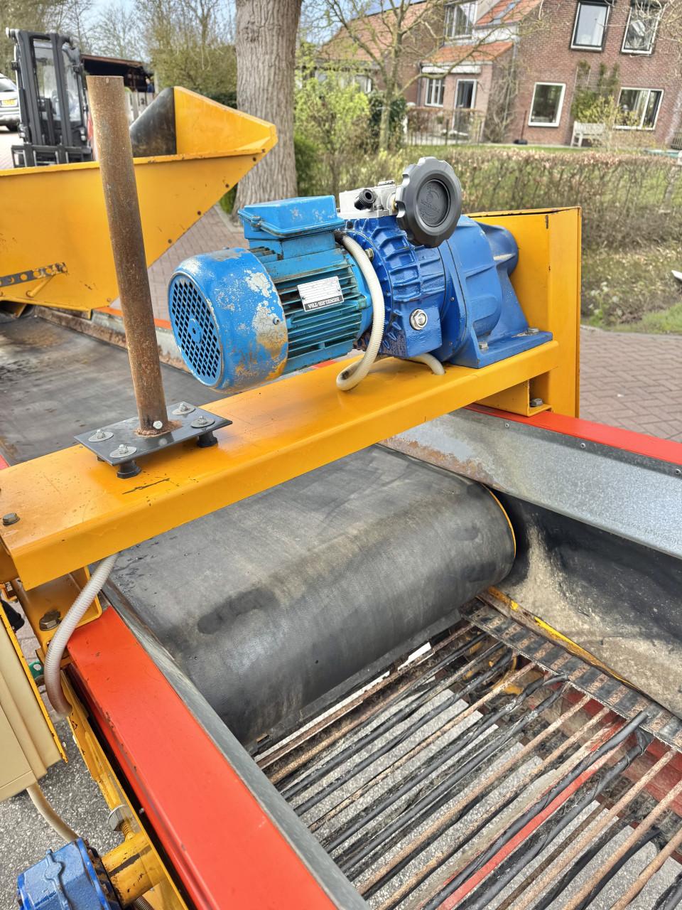 Climax CSB280 stortbak met zeefband