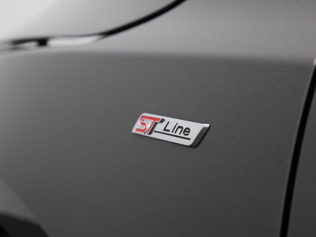 Ford Focus wagon 1.0 ecoboost hybrid st-line btw auto! | 17'' lmv | automaa