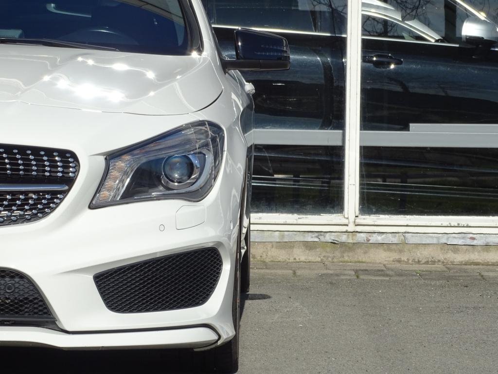 Mercedes-Benz Cla shooting brake 180 orangeart edition amg pakket