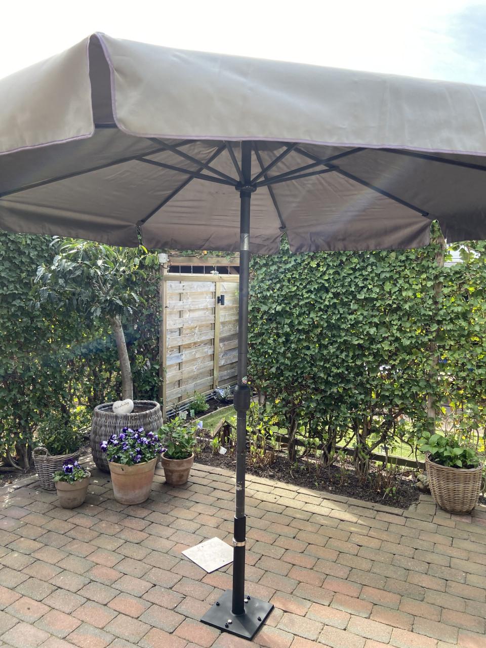 Stokparasol dia 3 mtr.