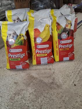 Versele-laga vogelvoeders, flink in prijs verlaagd