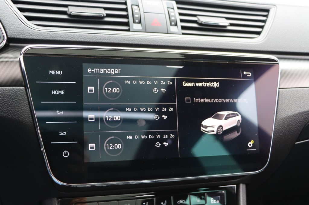 Skoda Superb combi 1.4 tsi iv sportline business 218pk dsg6