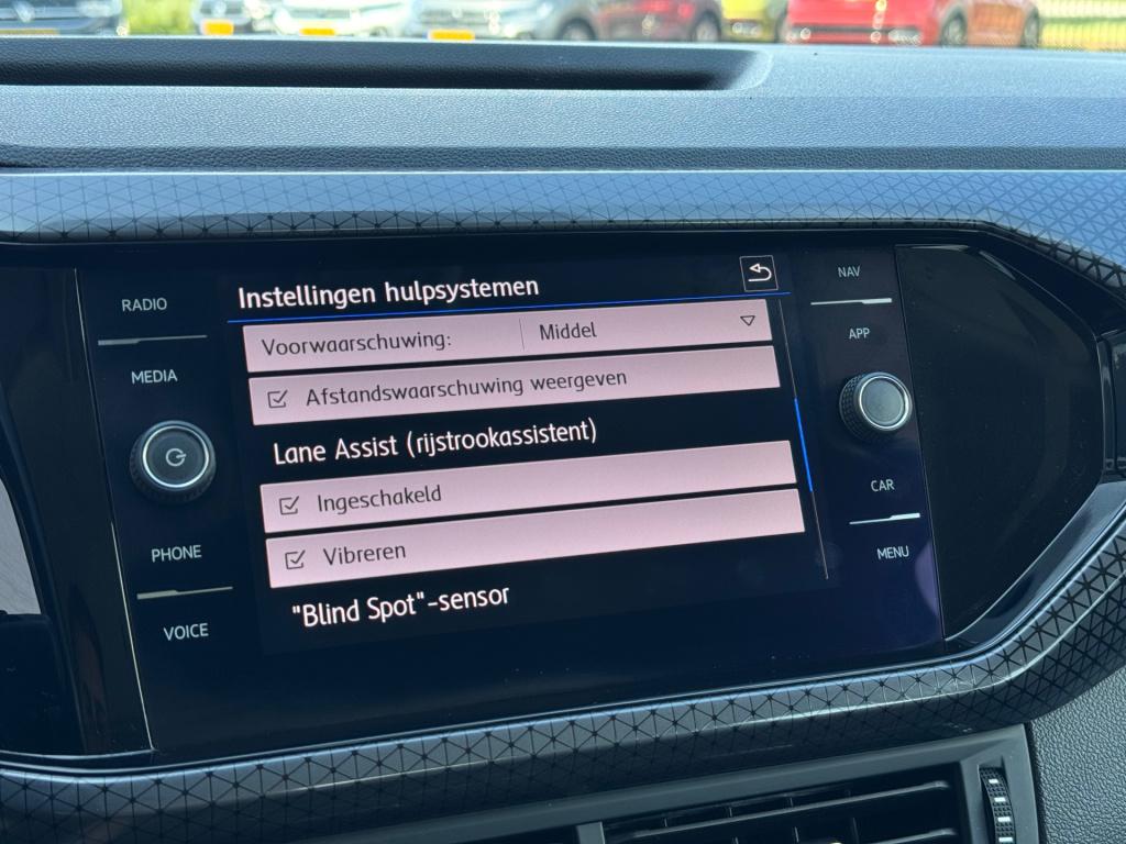Volkswagen T-cross 1.0 tsi style * virtual cockpit * stoelverwarming * carp