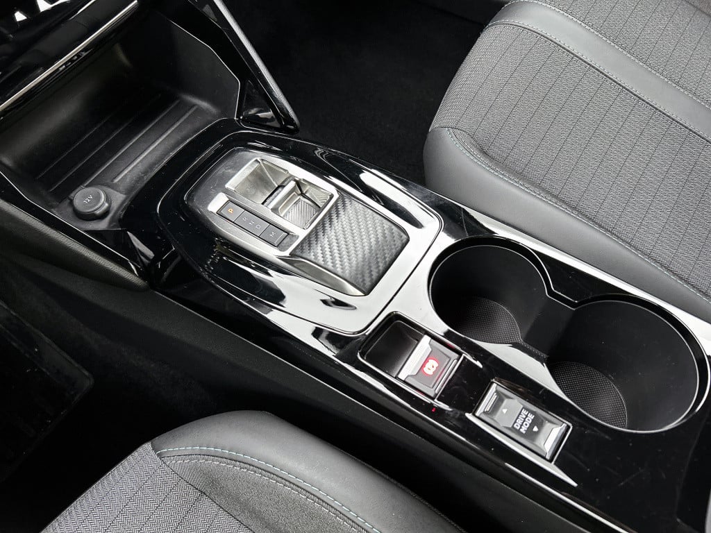 Peugeot 2008 130 pk automaat allure pack | rijklaar | camera | adaptive cru