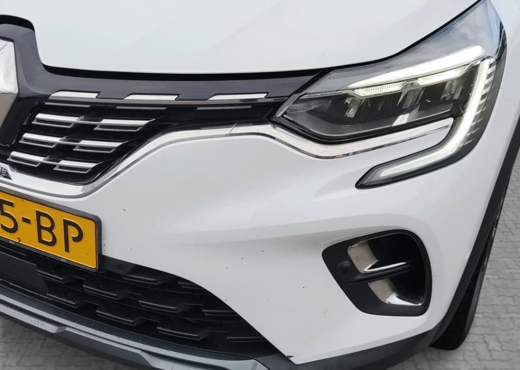 Renault Captur 1.3 tce 130 edc initiale paris