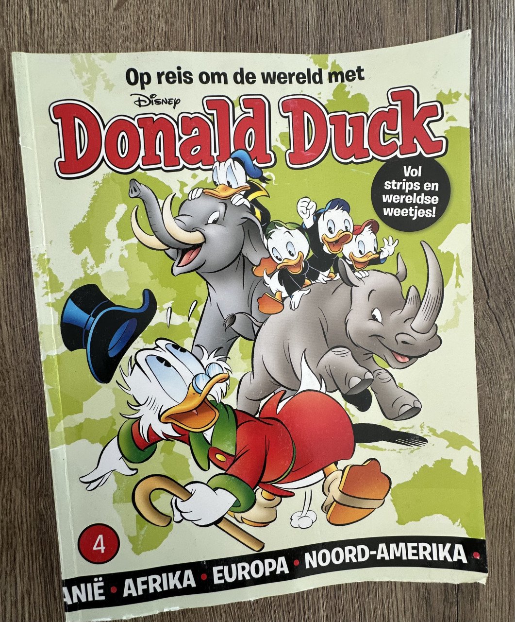 3x Donald Duck special  / 1x Suske & Wiske