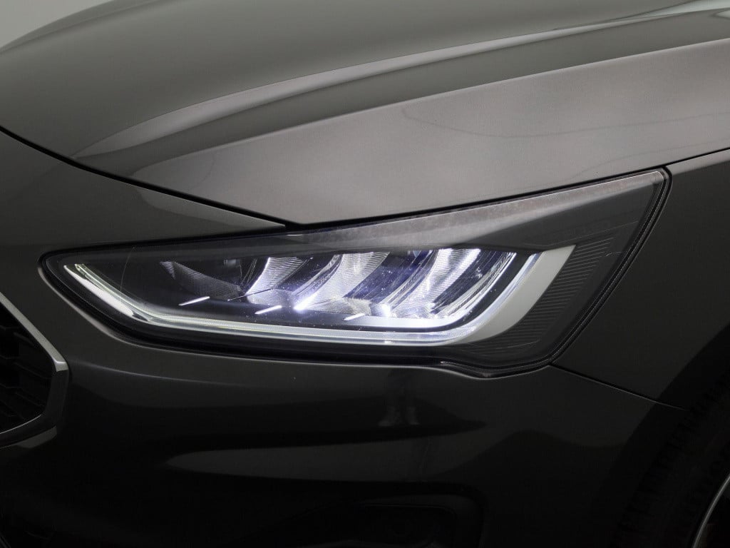 Ford Focus wagon 1.0 ecoboost hybrid connected | navigatie | cruise control