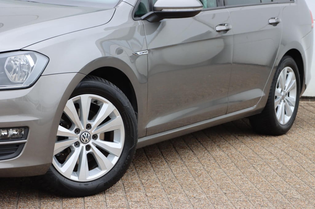 Volkswagen Golf variant 1.0 tsi business edition connected