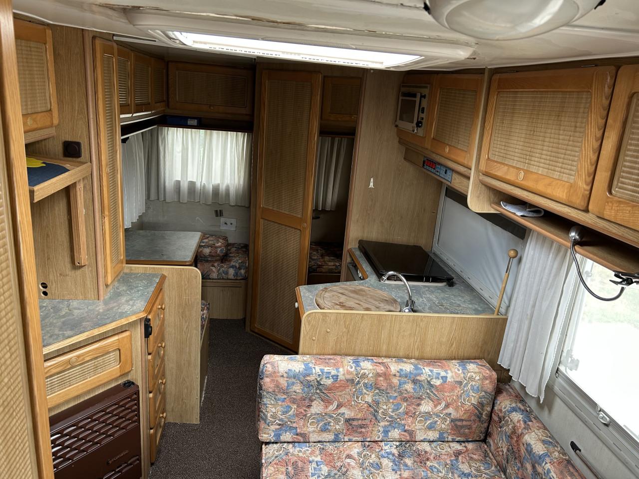 Camper