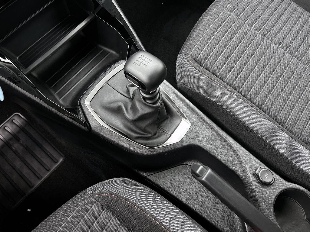 Peugeot 2008 100pk active pack | rijklaar | camera | stoelverwarming | park