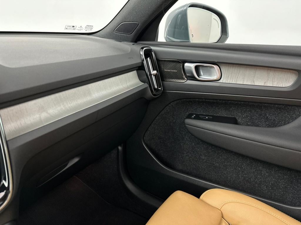 Volvo XC40 t5 262pk recharge inscription| panodak| adap.cruise| 360camera|