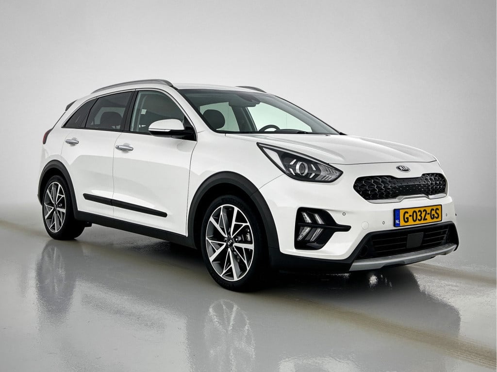 Kia Niro 1.6 gdi hybrid sportsline | trekhaak | 18 inch | half leder