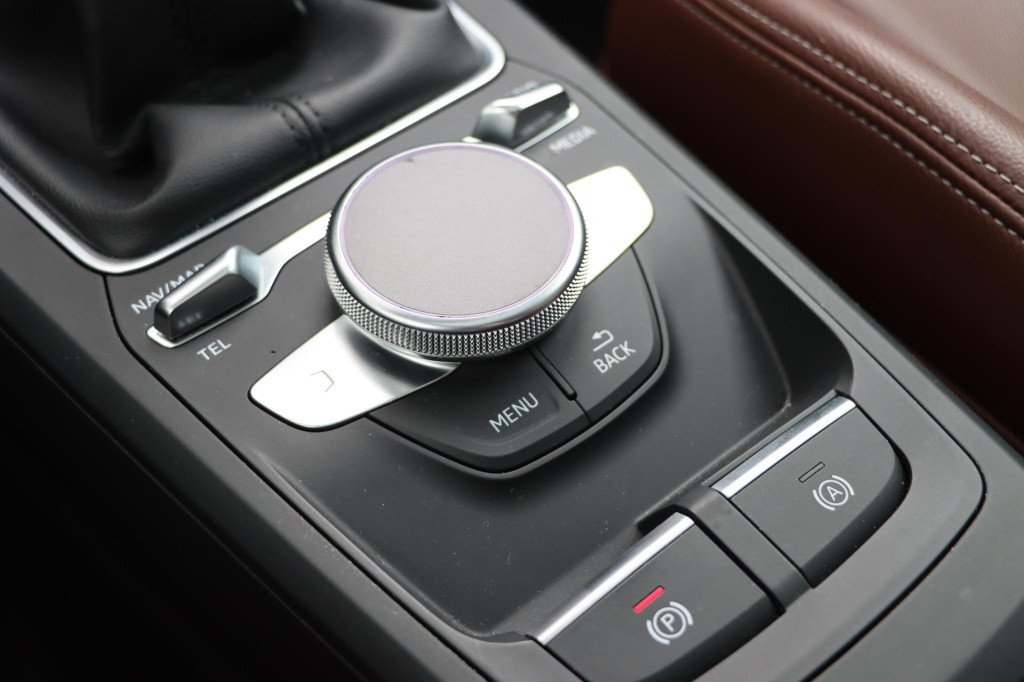 Audi Q2 30 tfsi design pro line plus