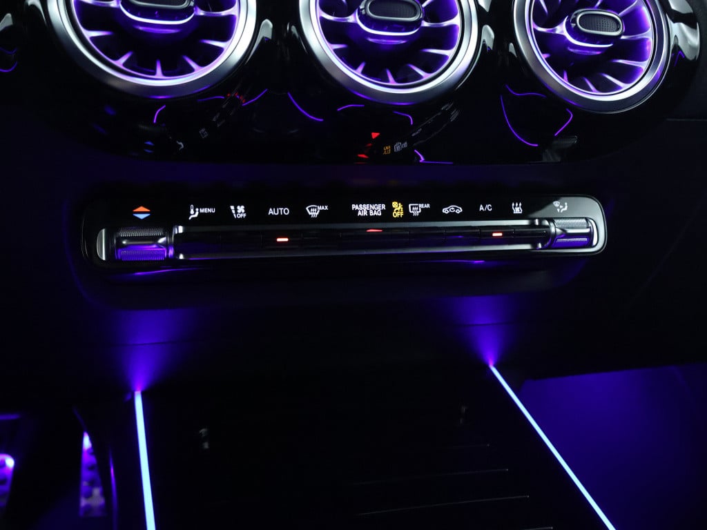 Mercedes-Benz Gla-klasse 250 e amg face lift plug-in hybride | amg line | s