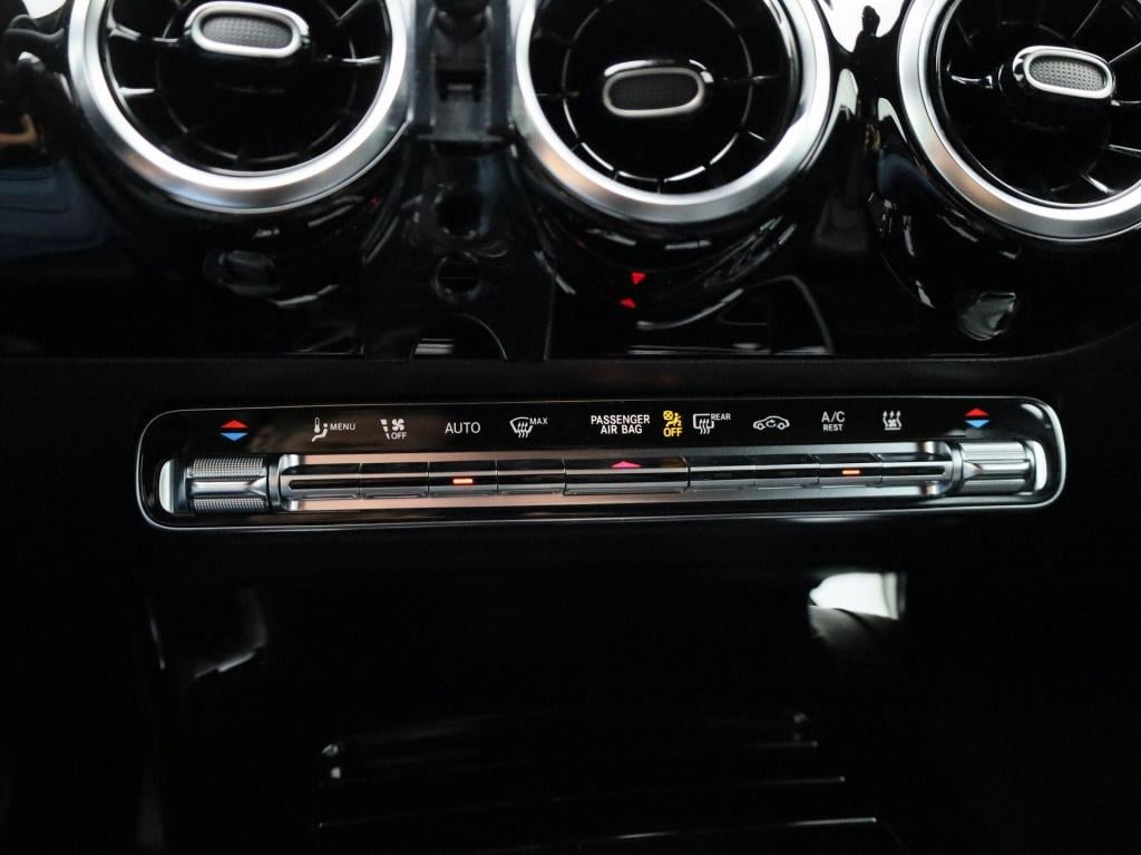 Mercedes-Benz Cla shooting brake 250 e luxury line | stuurverwarming | appl