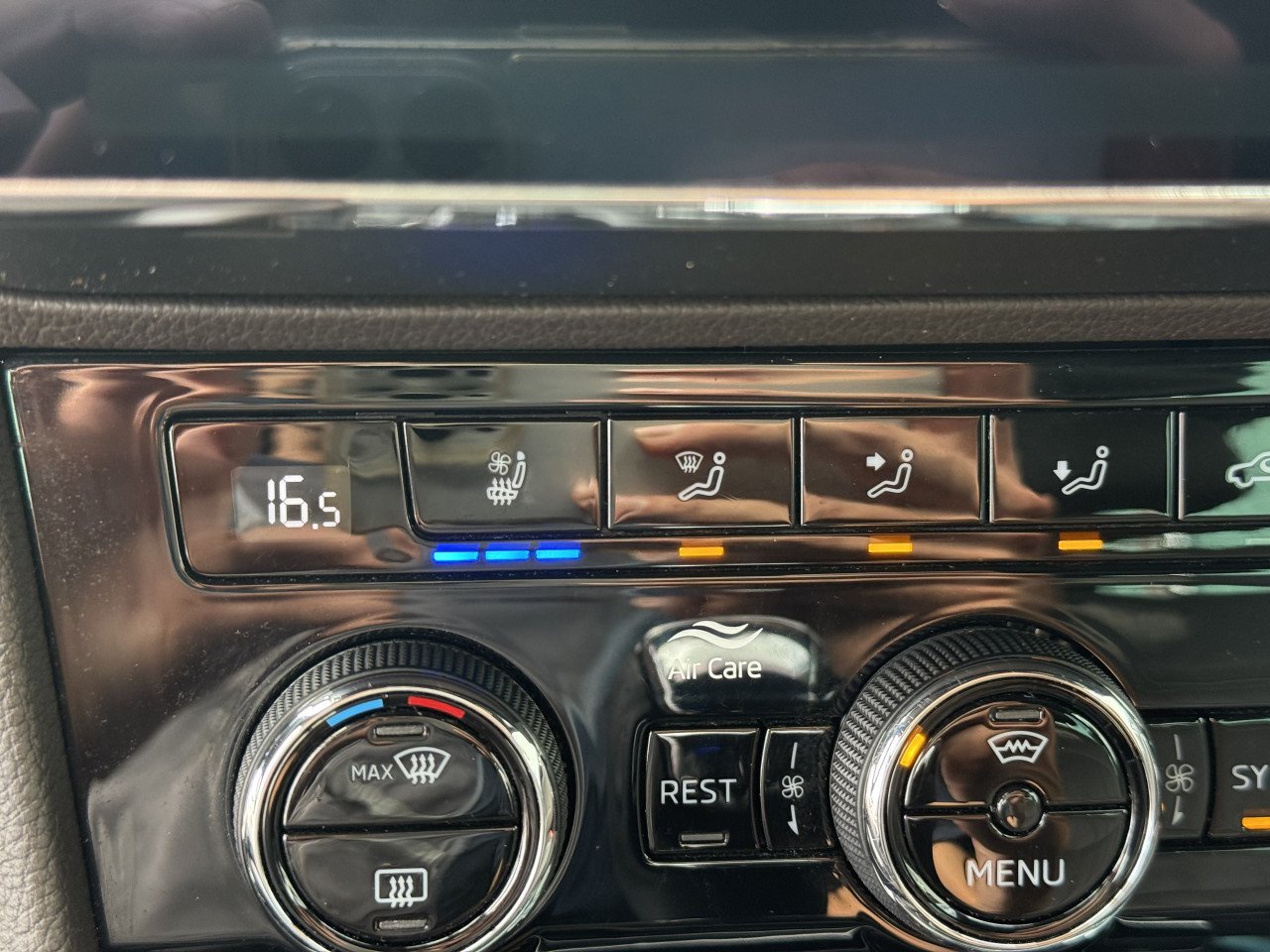 Skoda Superb Combi 1.5 TSI L&K Executive | Panorama | Stoelkoeling