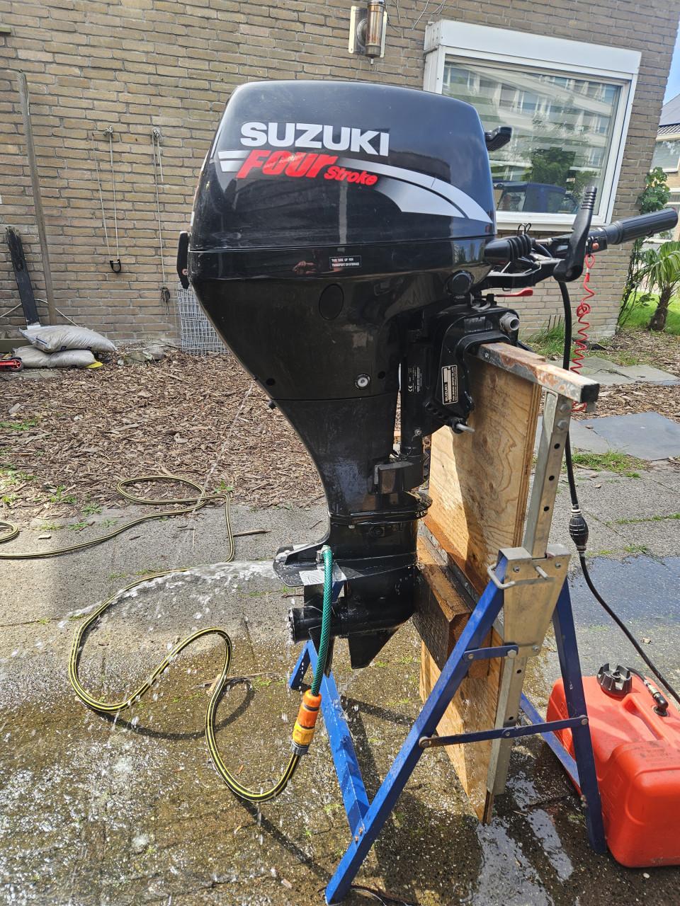 Buitenboordmotor suzuki 15 pk 4takt
