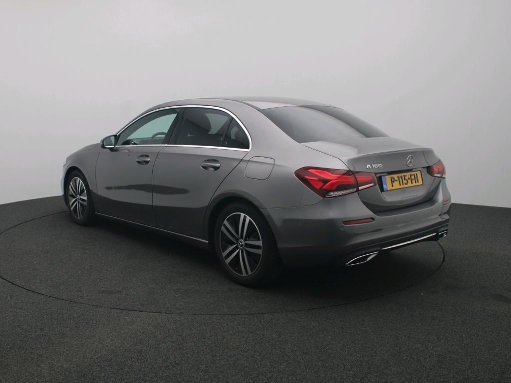 Mercedes-Benz A-Klasse 180 business solution ledkoplampen | stoelverwarming