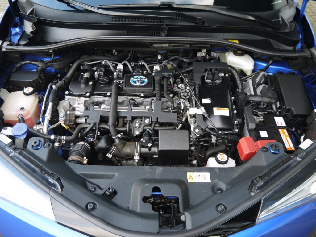 Toyota C-hr 1.8 hybrid bi-tone|dealeronderhouden|rijklaar