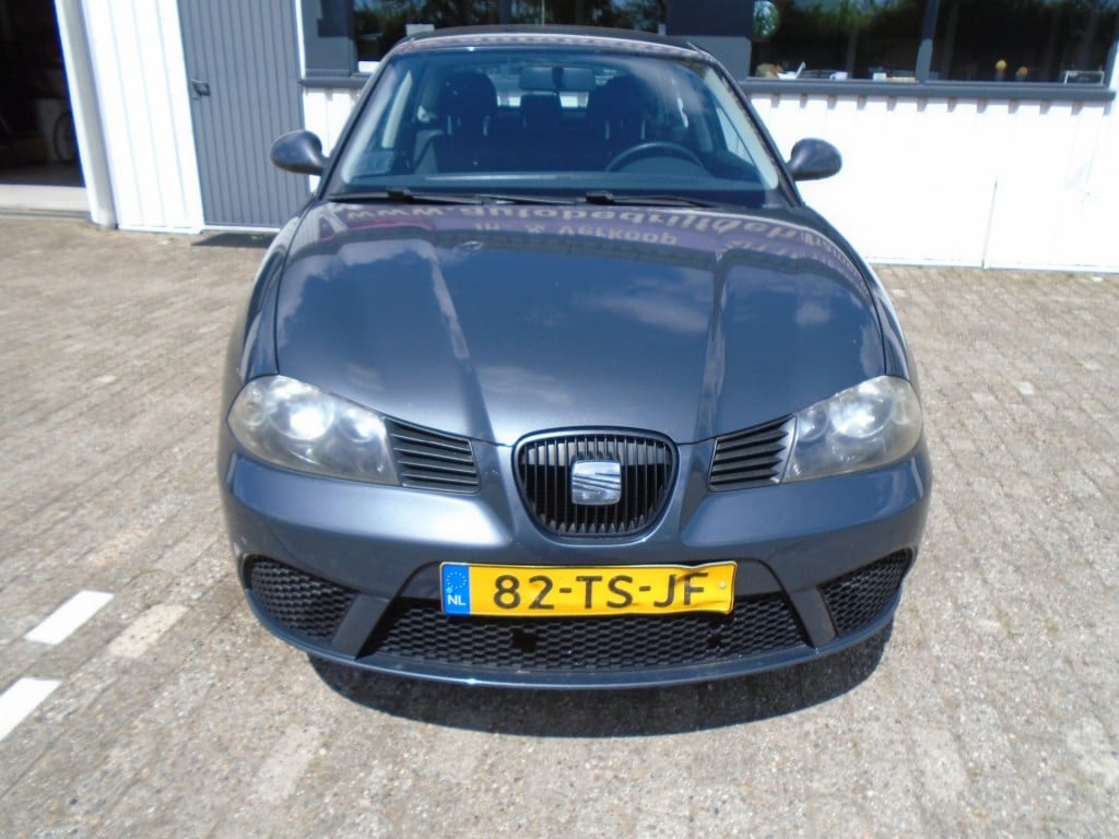 Seat Ibiza 1.4-16v trendstyle