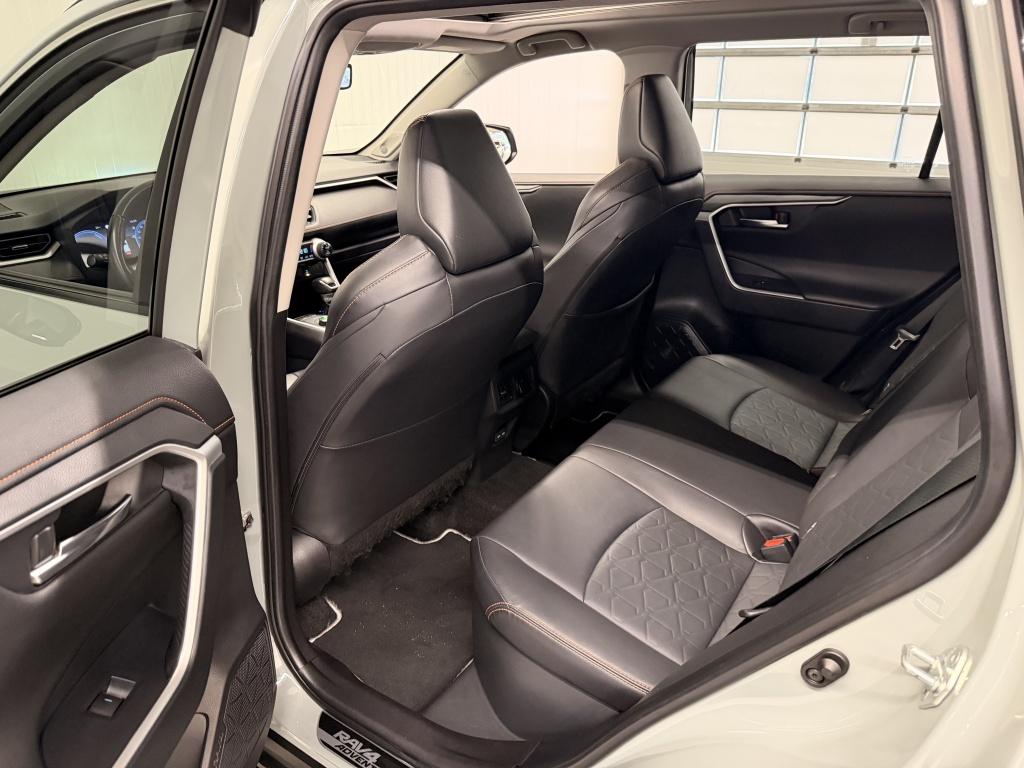 Toyota Rav4 2.5 hybrid awd adv. schuif-kanteldak - jbl - 360 - trekhaak