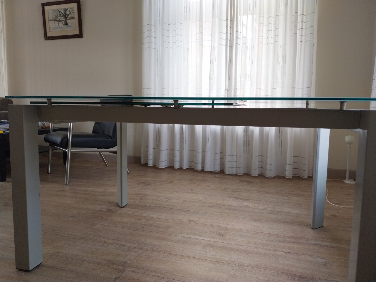 Glazen eetkamer tafel