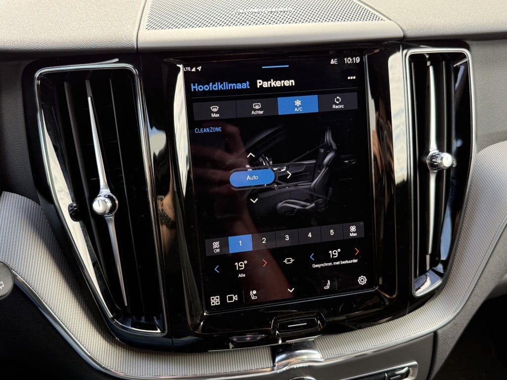 Volvo XC60 t8 455pk recharge black edition| full options !!