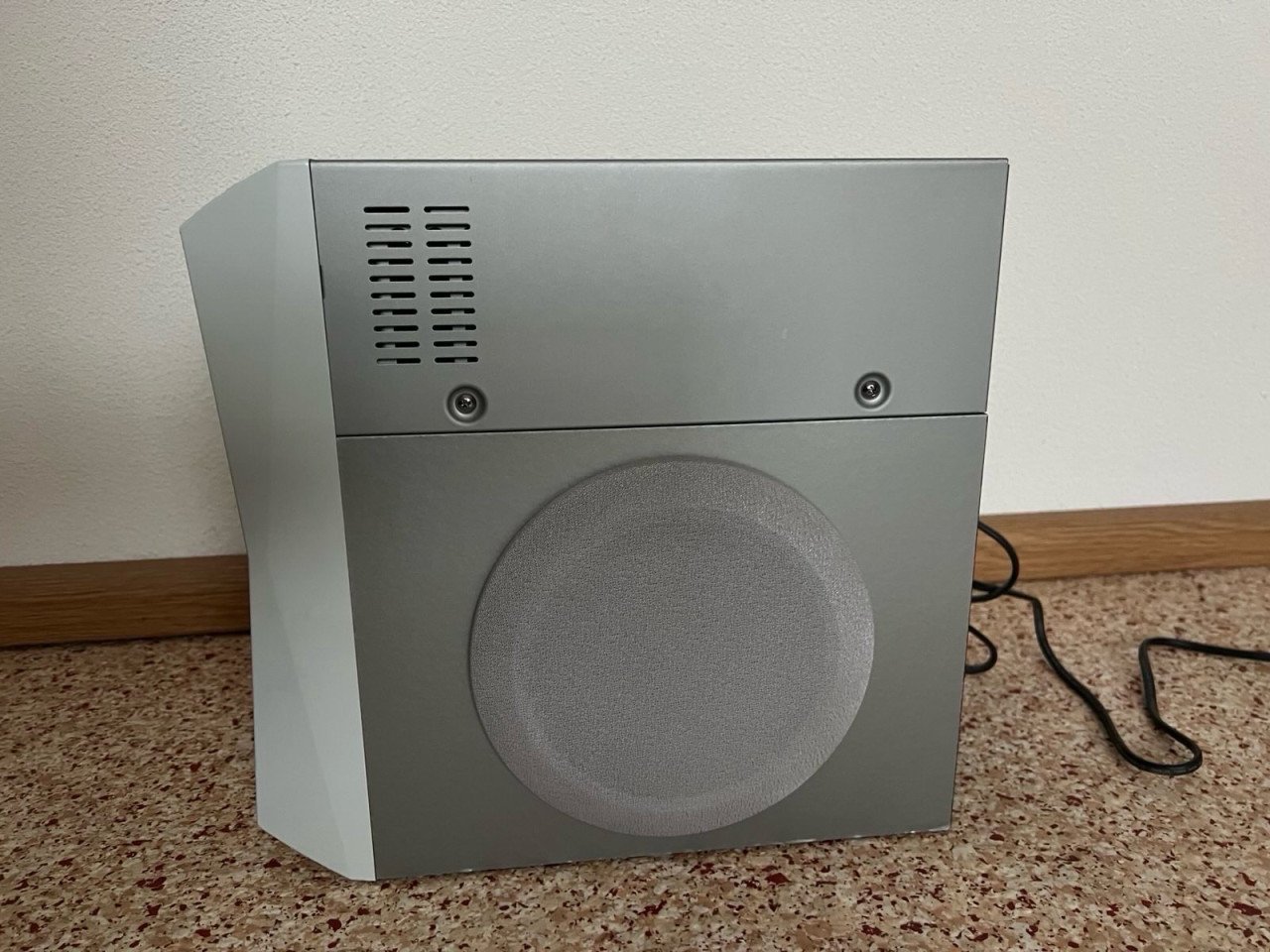 Grijze Aiwa 5.1 SW-US501 luidspreker set