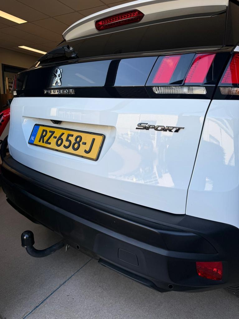 Peugeot 3008 1.2 puretech active