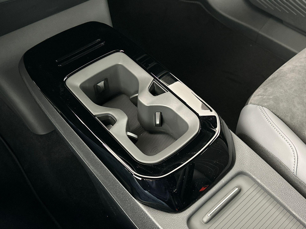 Volkswagen Id.4 pro business 77 kwh