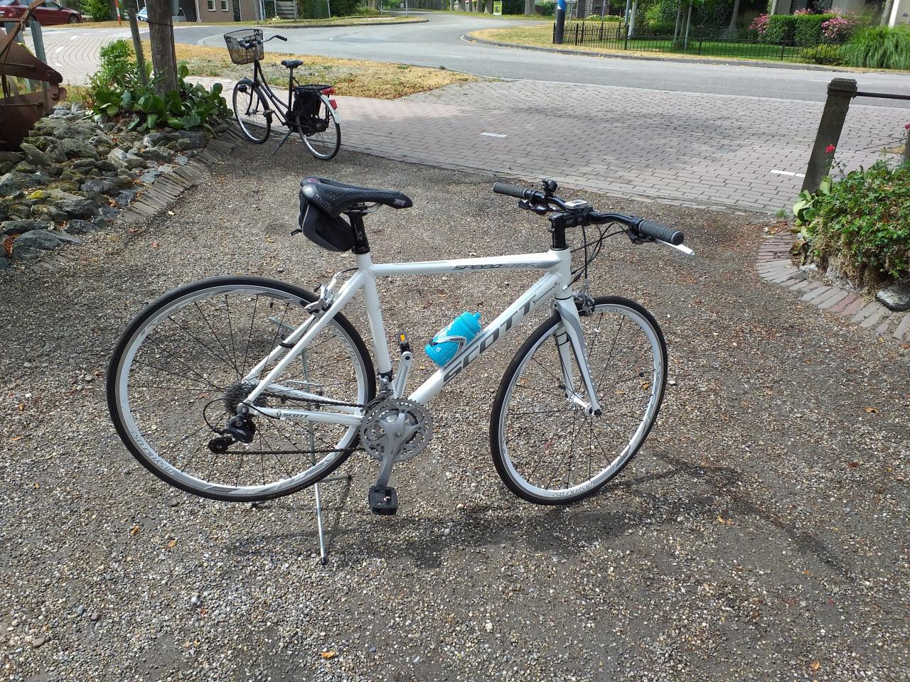 """"MOOIE SCOTT SPEEDSTER RACEFIETS NOG NIEUW  JONGENS / MEISJES""""