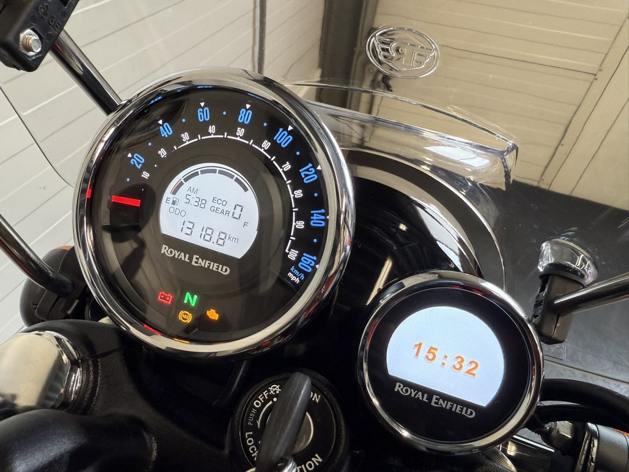 Gave en jonge Royal Enfield Meteor 350 slechts 1300km!
