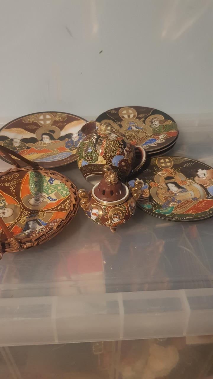 Divers Satsuma servies