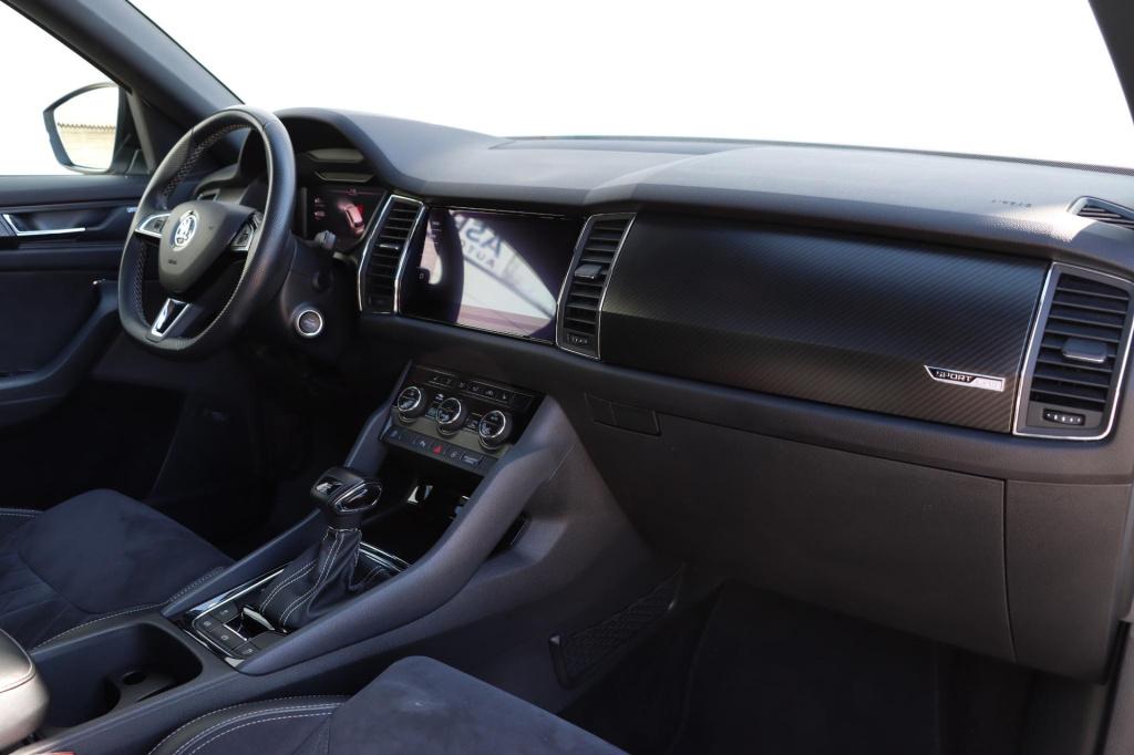 Skoda Kodiaq 1.5 tsi sportline business 150pk dsg7 7p. | pano | trekhaak | 