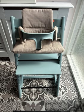 Stokke trip trap kinderstoel + babyset