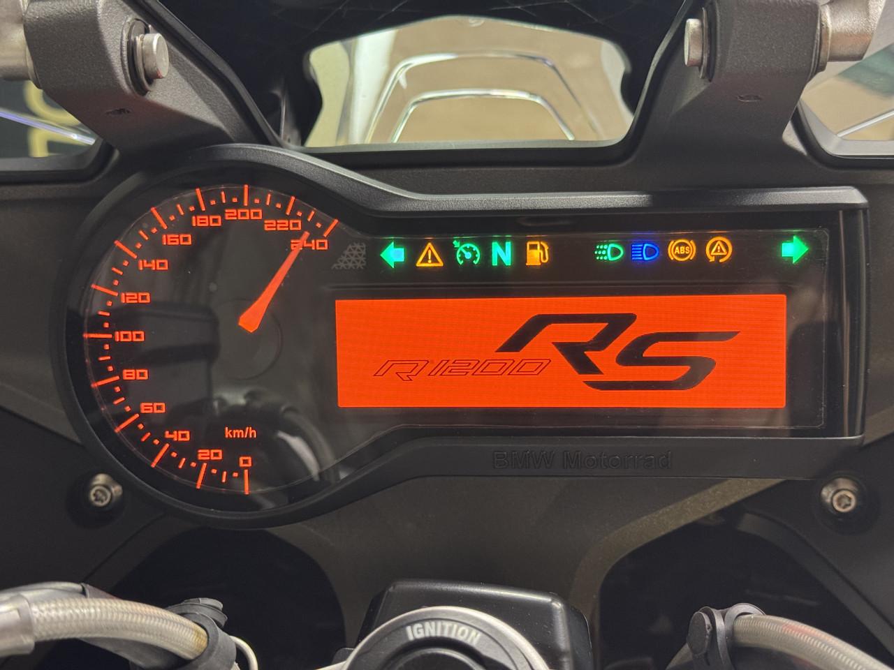 Zeer nette BMW R1200RS van 2015 met 64154 km