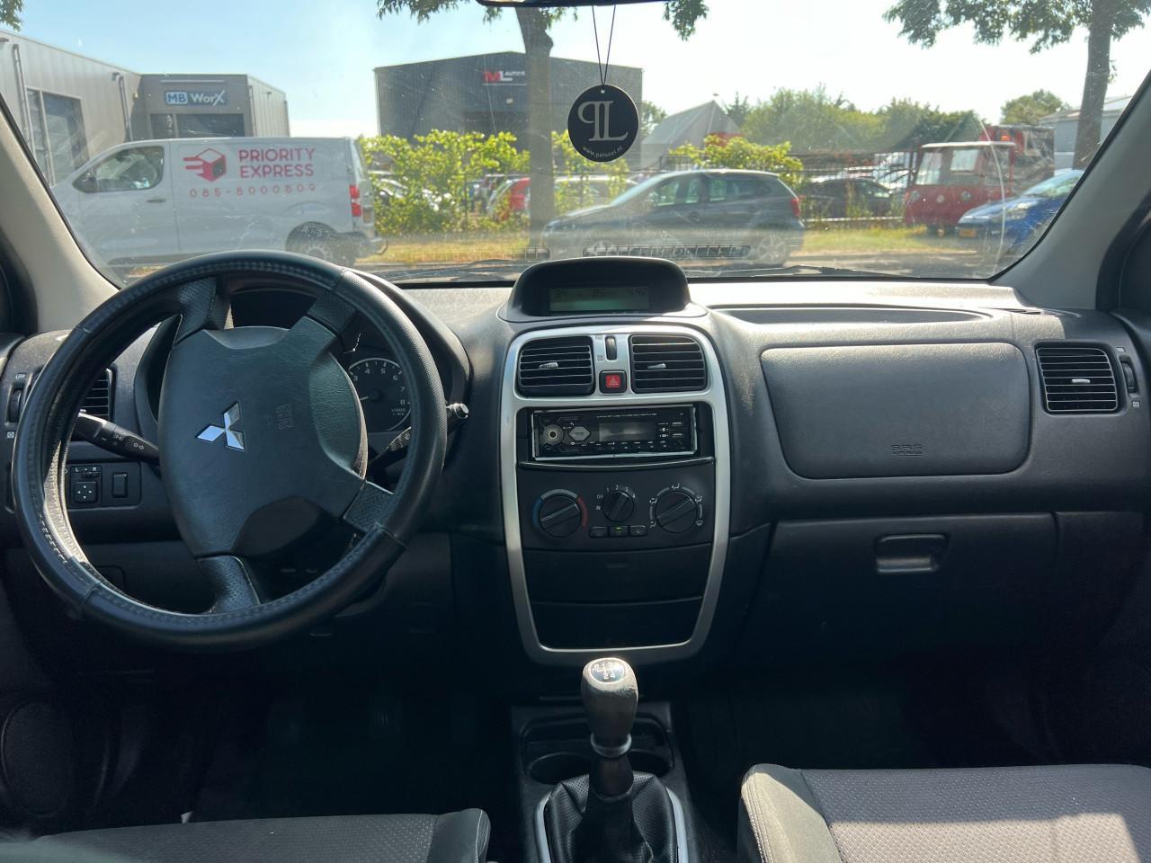 Mitsubishi Space Star 1.8 Instyle silver 144.856km