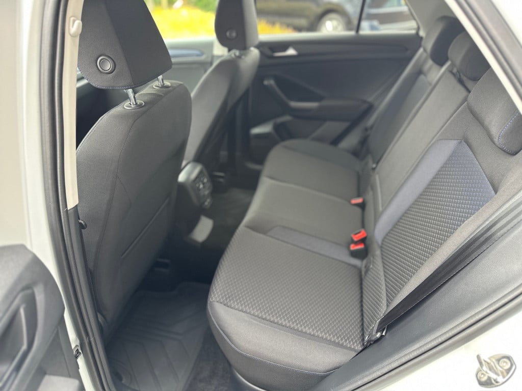 Volkswagen T-roc 1.5 tsi 150pk dsg united | led | camera | virtual cockpit 