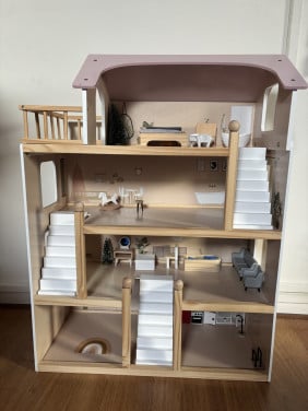 Petit Amelie poppenhuis